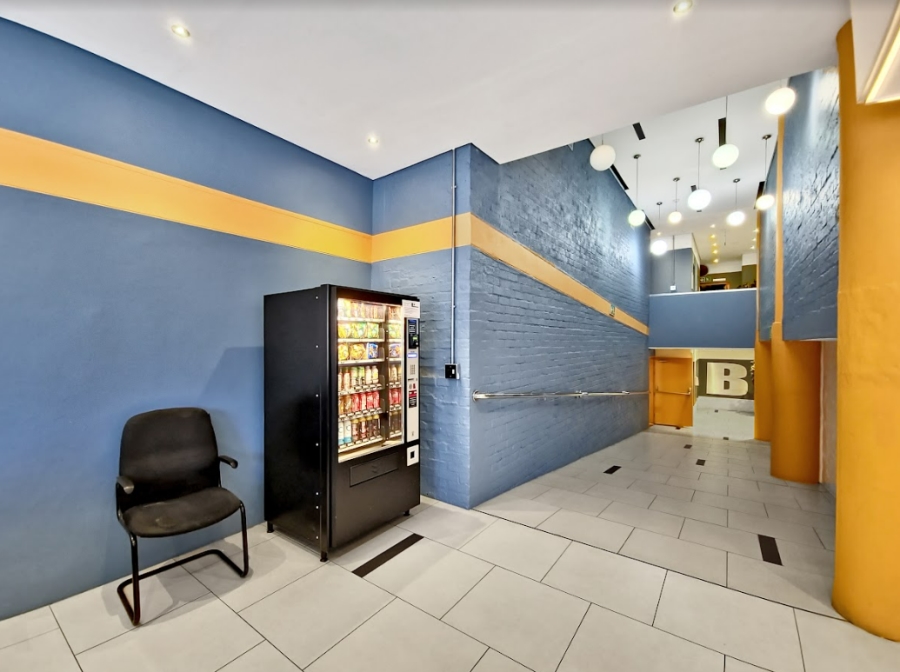 1 Bedroom Property for Sale in Woodstock Western Cape